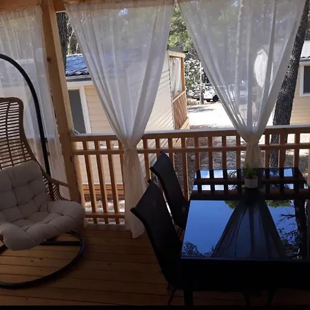 キャンプ場 Oaza Mira Mobile - Camp Basko Polje #bestoffer